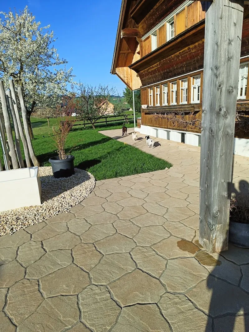 Hundezentrum Bächlihof — Katzenpension in Bächli (Hemberg), St. Gallen. Bewertung 5.0/5.