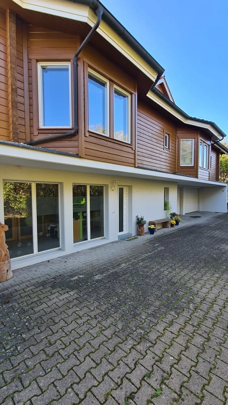 Kleintierpraxis im Fendler GmbH — Tierarzt, Nesselnbach, Aargau. Foto 3