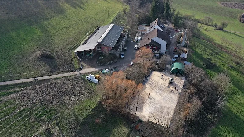 Tierarztpraxis Pfister — Vétérinaire, Maisprach, Bâle-Campagne. Foto 3