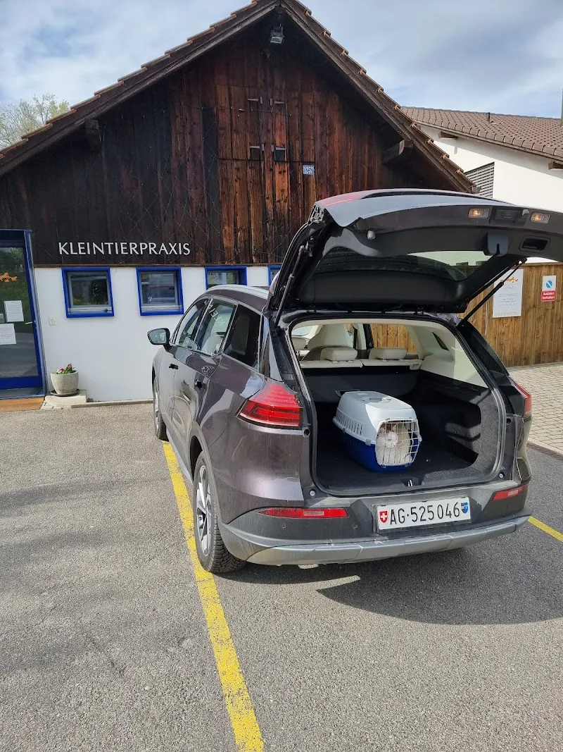 Tierarztpraxis im Rank — Veterinarian, Beinwil am See, Aargau. Foto 2