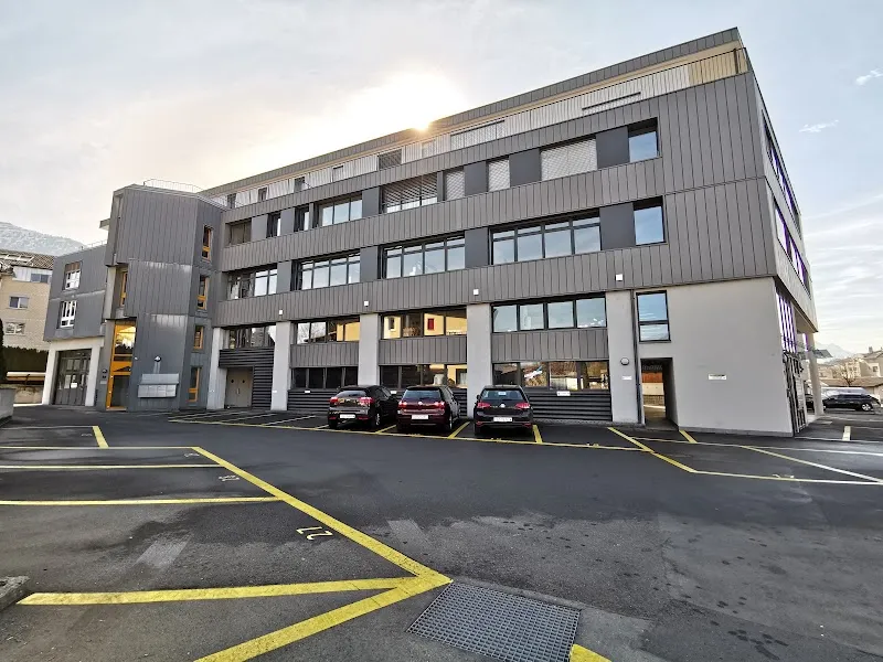 VetTrust AG — Tierarzt in Küssnacht, Schwyz. Bewertung 3.2/5.